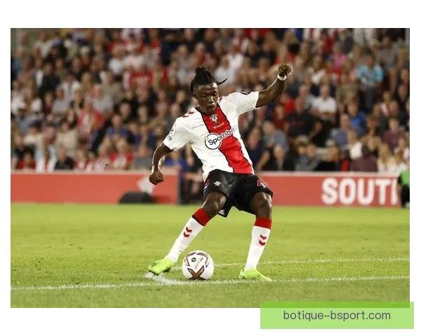 切尔西豪赌年轻中场拉维亚蓝军重建关键拼图新赛季掌控中场希望之路