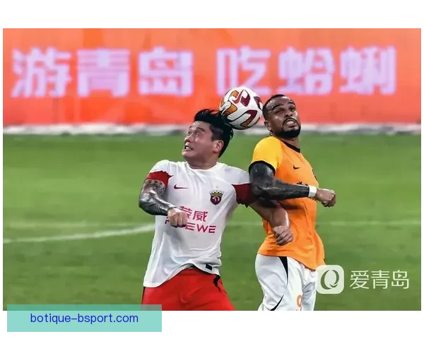 康瓜在青岛海牛边路高速反击屡次威胁对手防线