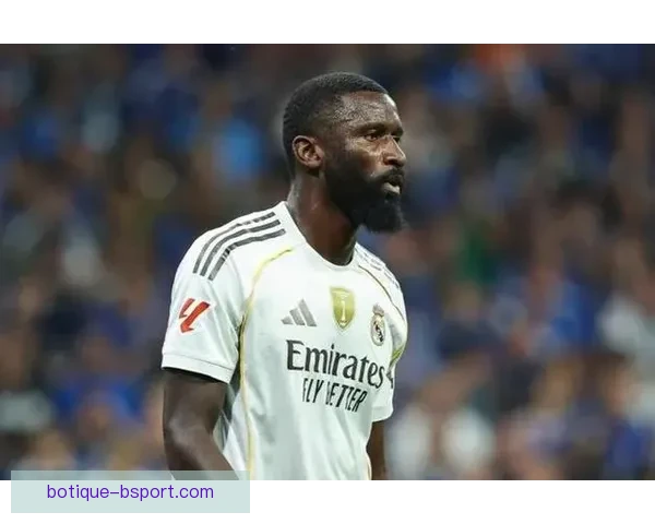 吕迪格对阵拜仁时在法甲赛场的全面统治力与战术价值评估及关键表现